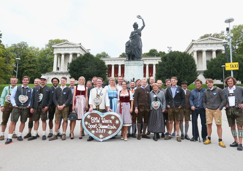 BMW Wies&#039;n Stammtisch 2017, festeggiamenti a tutta birra