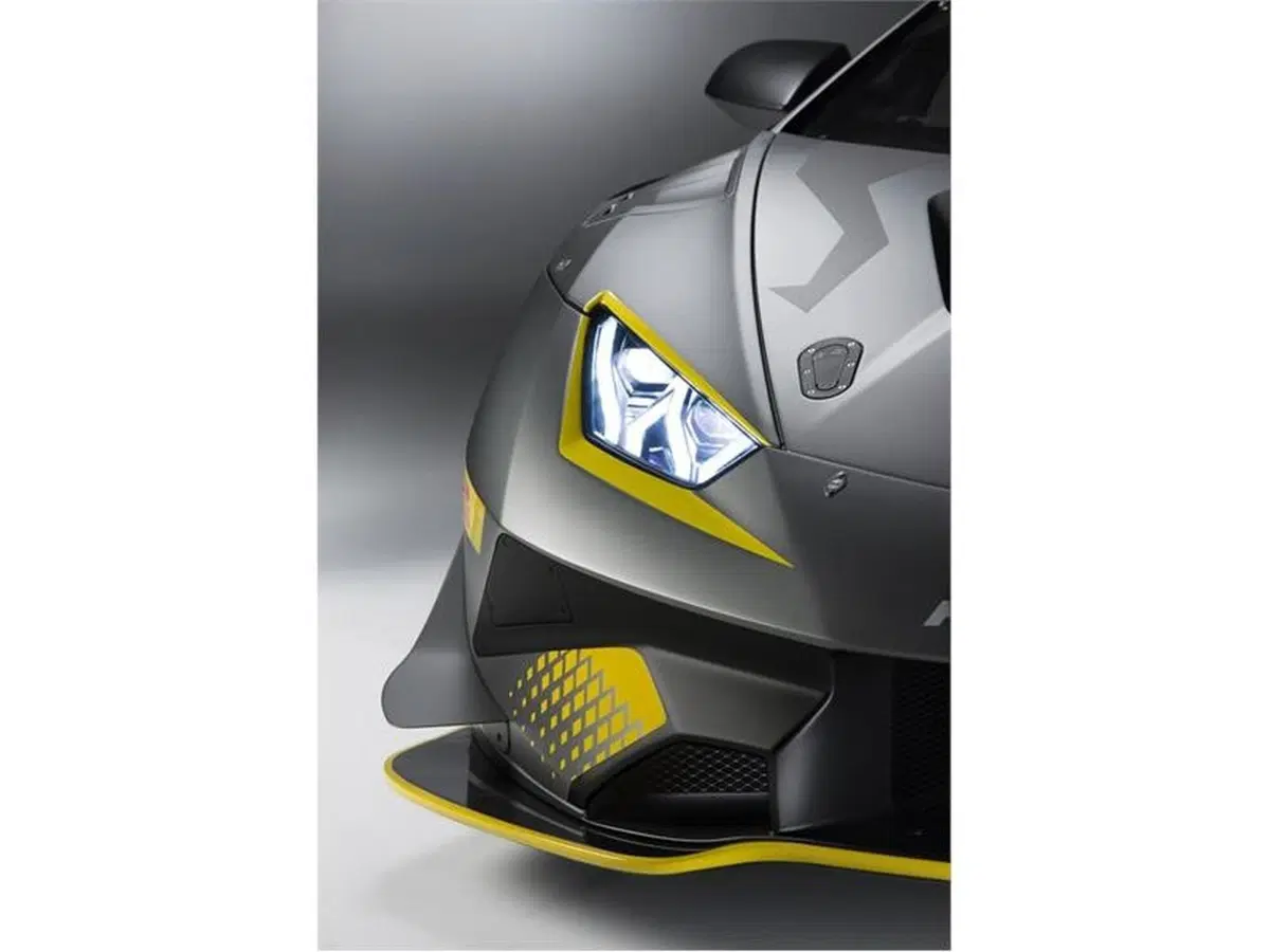 Lamborghini Huracan Super Trofeo EVO, squalo da pista [Video] (11)