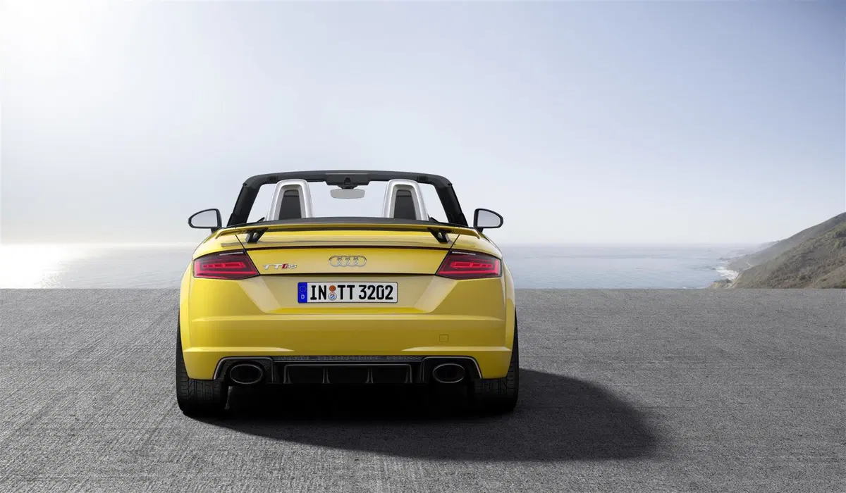 Audi TT RS Roadster, ecco quanto costa (8)