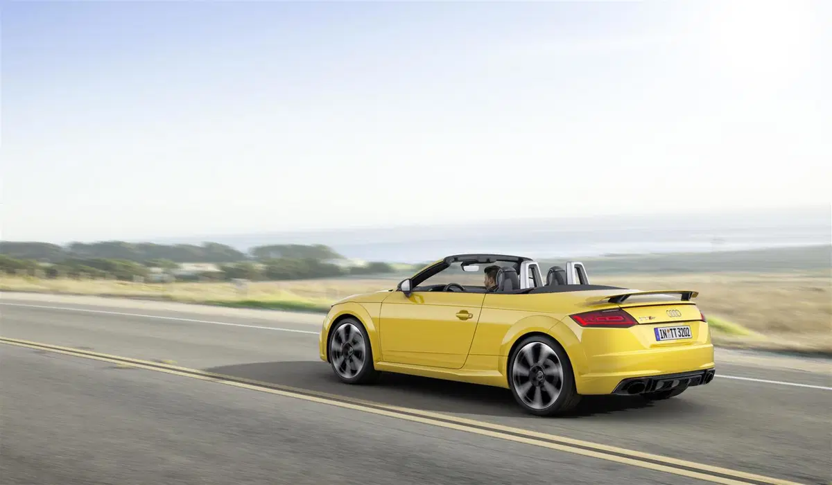 Audi TT RS Roadster, ecco quanto costa (9)