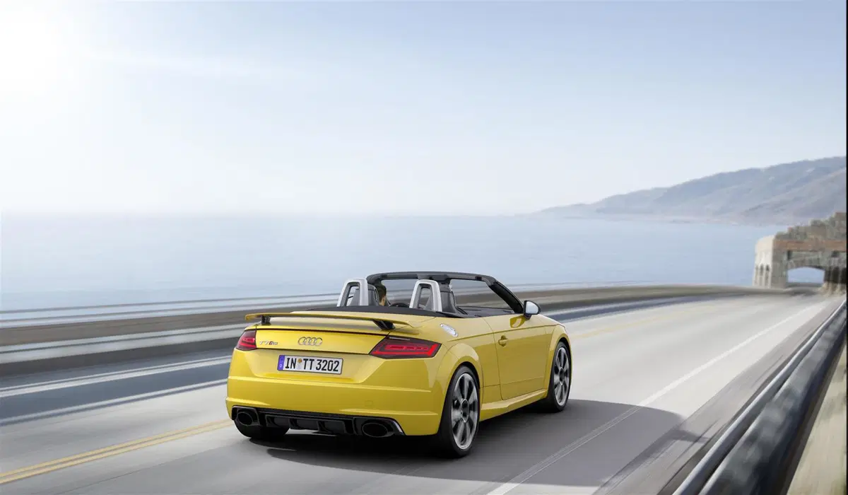 Audi TT RS Roadster, ecco quanto costa (10)