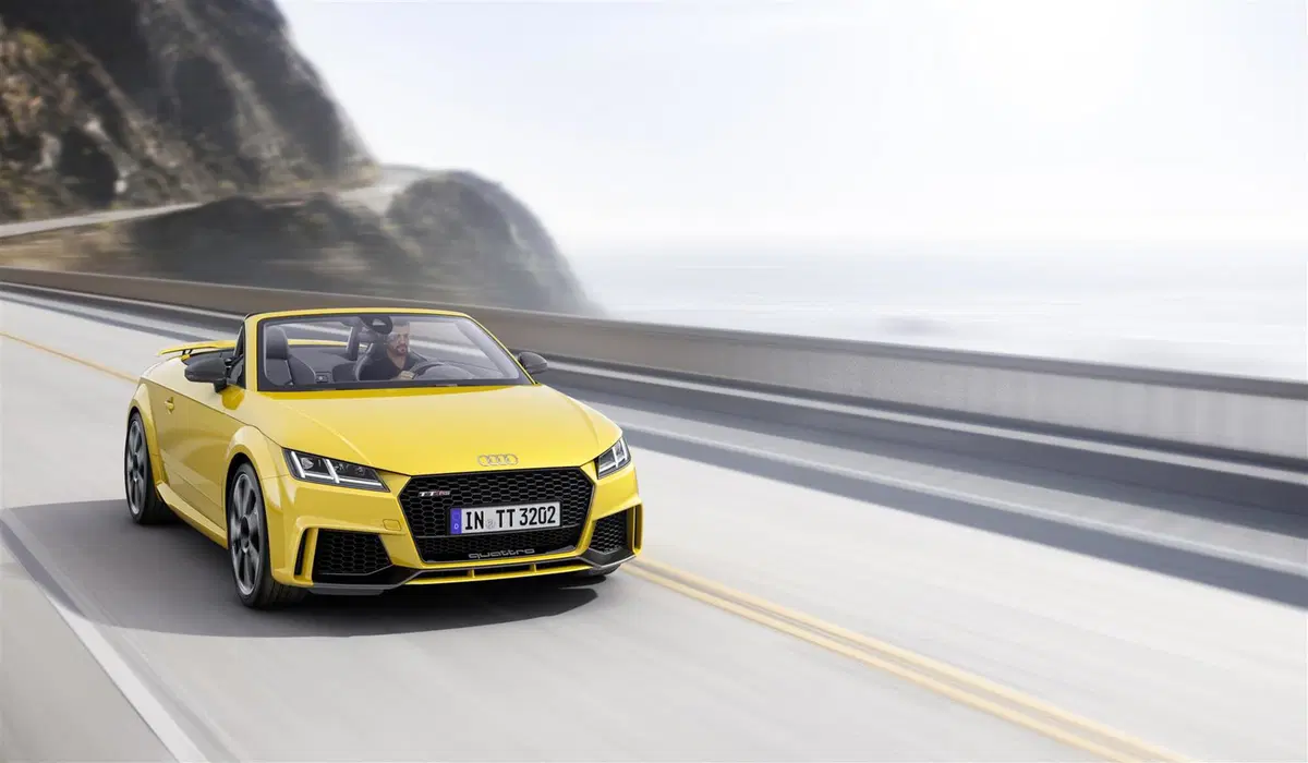 Audi TT RS Roadster, ecco quanto costa (14)