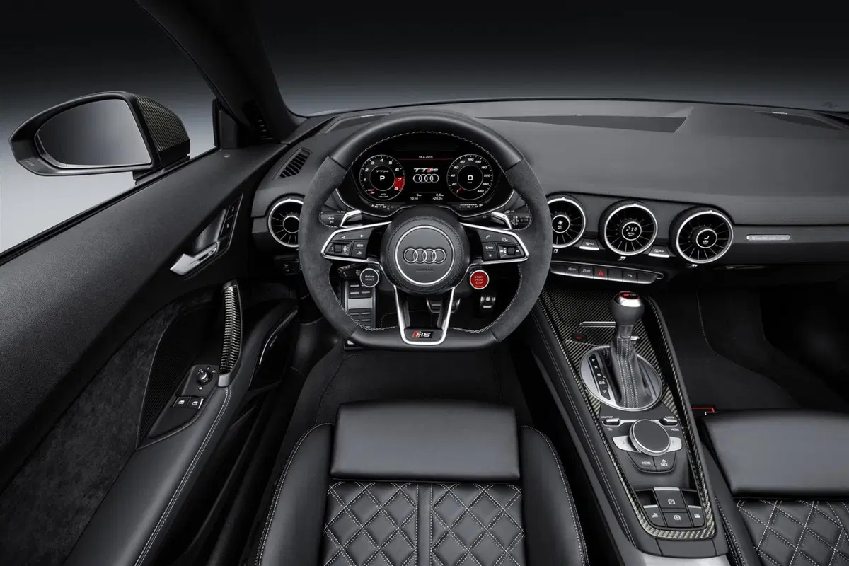 Audi TT RS Roadster, ecco quanto costa (15)