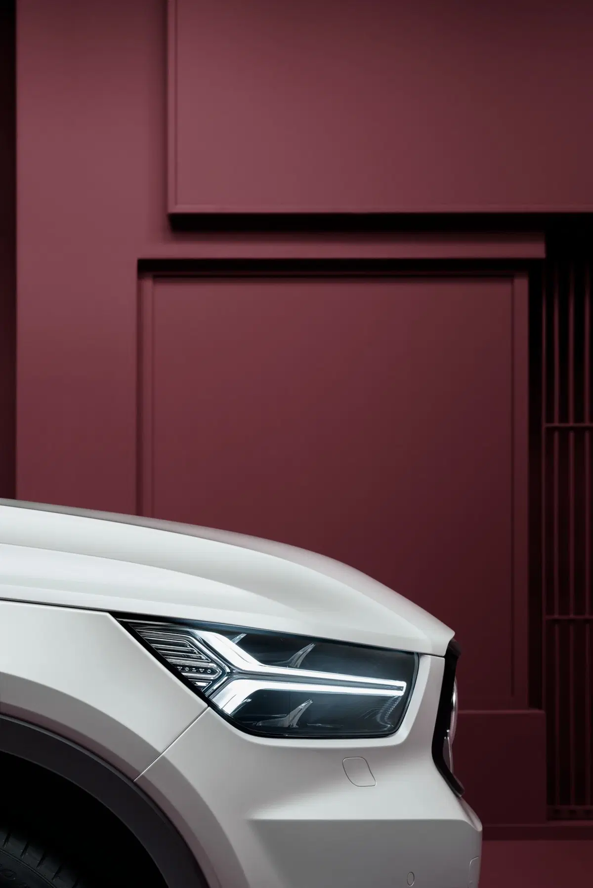 Volvo XC40, svelato il SUV compatto della casa svedese (15)
