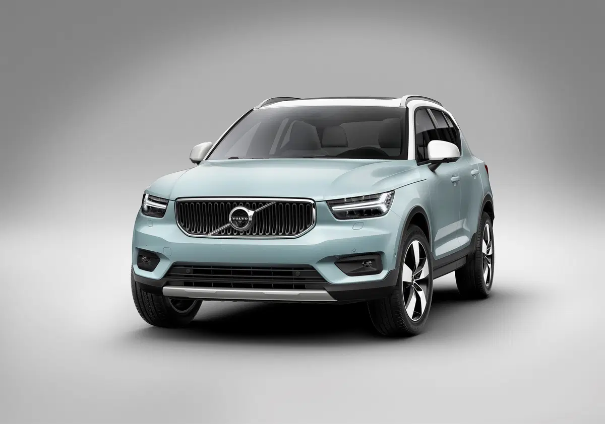 Volvo XC40, svelato il SUV compatto della casa svedese (5)