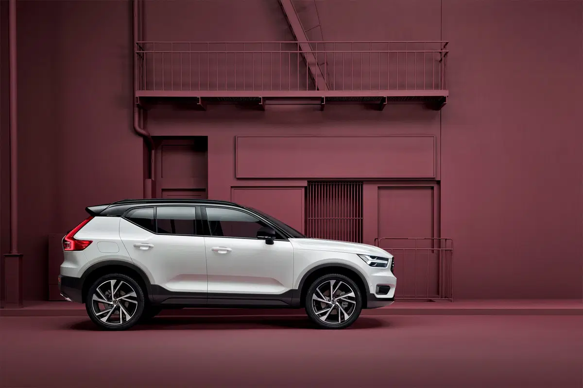 Volvo XC40, svelato il SUV compatto della casa svedese (17)
