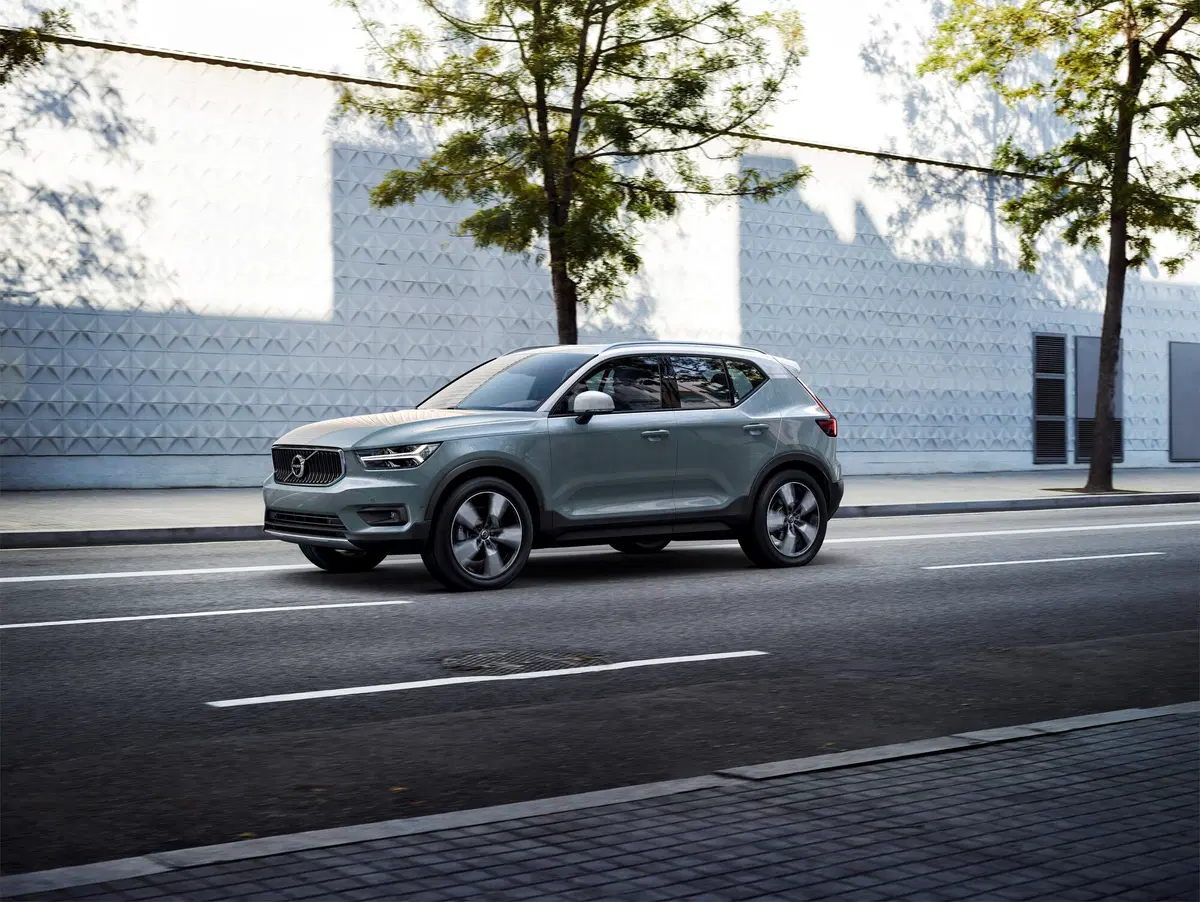 Volvo XC40, svelato il SUV compatto della casa svedese (18)
