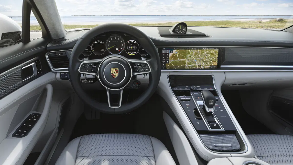 Porsche Panamera Turbo S E-Hybrid Sport Turismo, wagon da 680 CV (7)