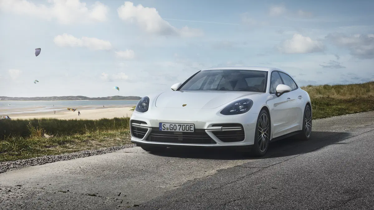 Porsche Panamera Turbo S E-Hybrid Sport Turismo, wagon da 680 CV (8)