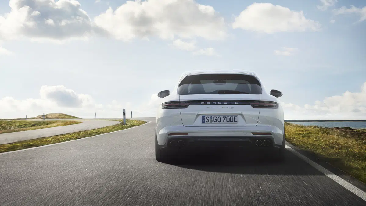 Porsche Panamera Turbo S E-Hybrid Sport Turismo, wagon da 680 CV (9)