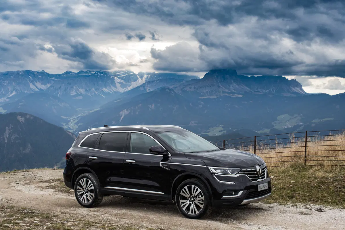 Renault, con Initiale Paris la sfida ai grandi è lanciata  (3)
