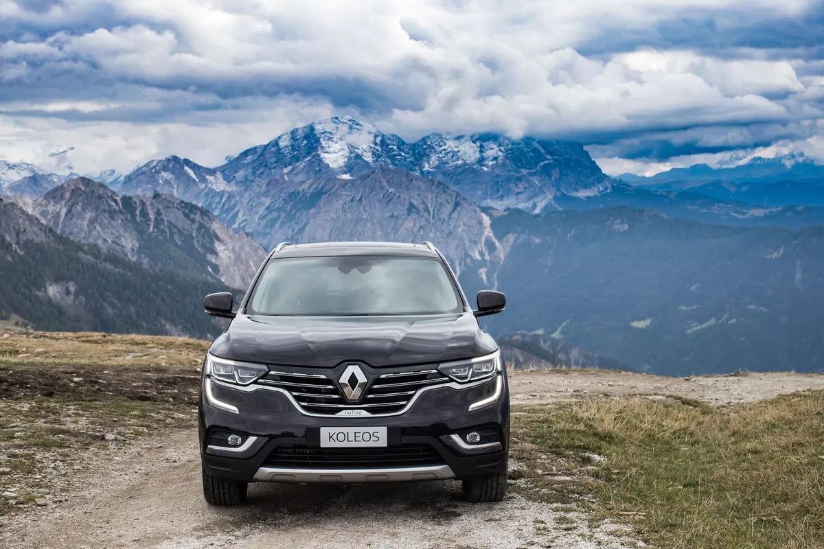 Renault, con Initiale Paris la sfida ai grandi è lanciata  (10)
