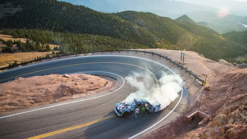 Climbkhana, l'ultima fatica di Ken Block alla Pikes Peak [Video]