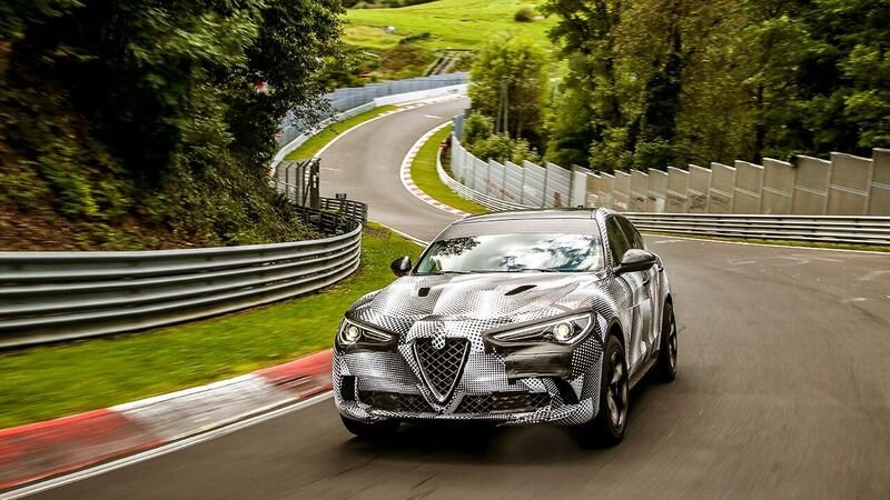 Alfa Romeo Stelvio Quadrifoglio, record al Nurburgring. E&#039; il SUV pi&ugrave; veloce [Video]