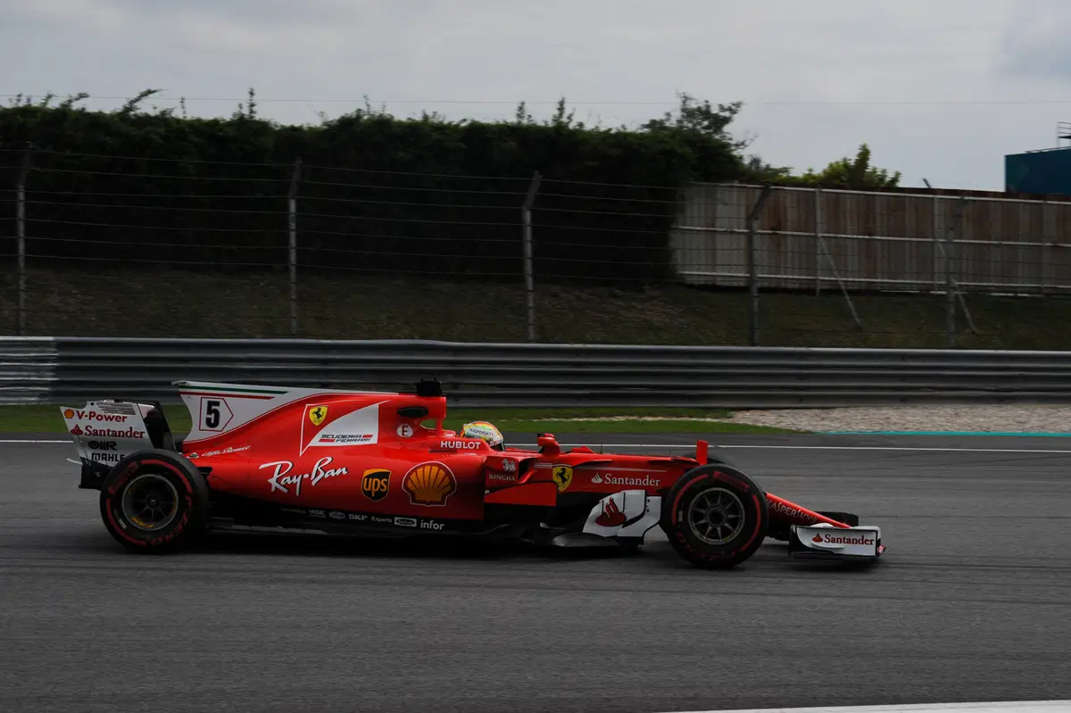 F1, GP Malesia 2017, FP2: Vettel davanti a tutti (5)