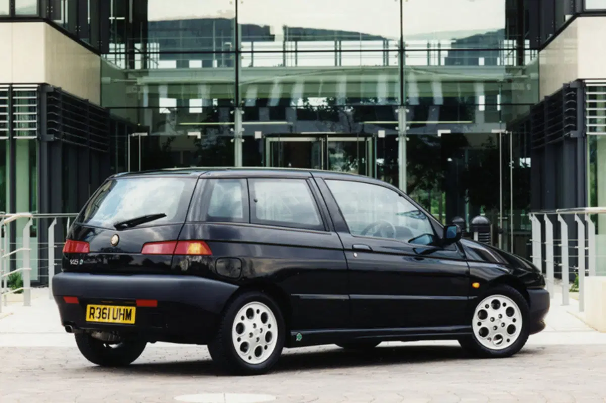 Alfa Romeo 145 1.8i 16V Twin Spark cat L (8)