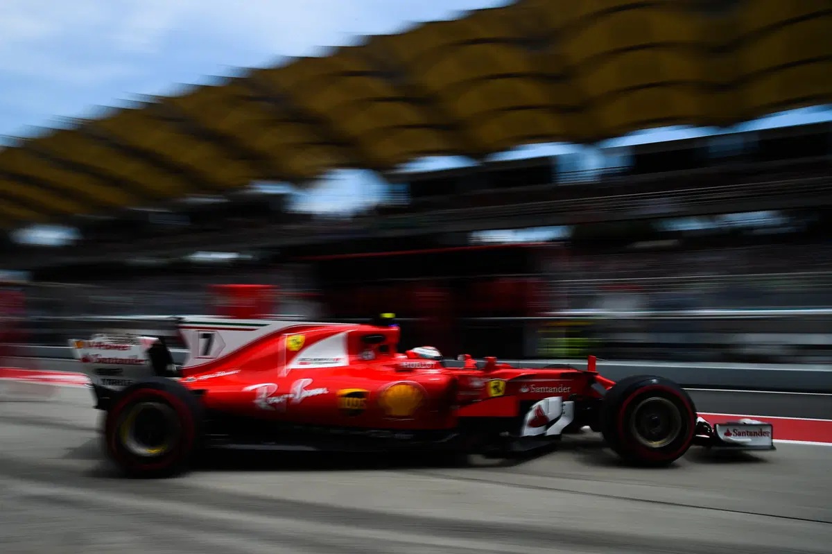 F1, GP Malesia 2017: pole per Hamilton. Vettel ultimo (10)