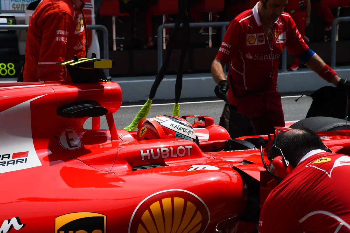 F1, GP Malesia 2017: pole per Hamilton. Vettel ultimo (13)