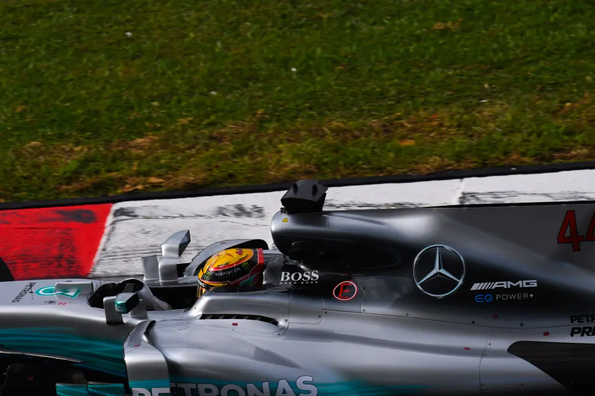 F1, GP Malesia 2017: pole per Hamilton. Vettel ultimo (35)