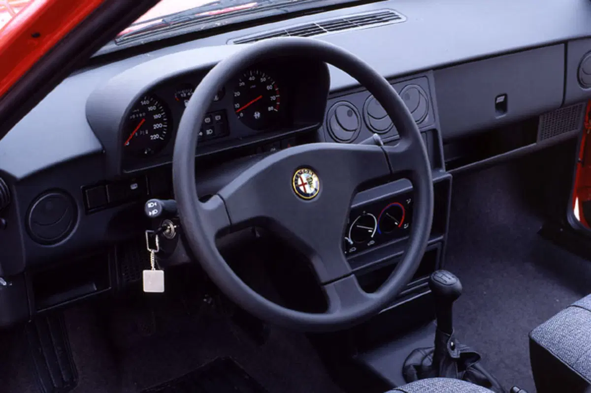 Alfa Romeo 33 (1983-95) (4)