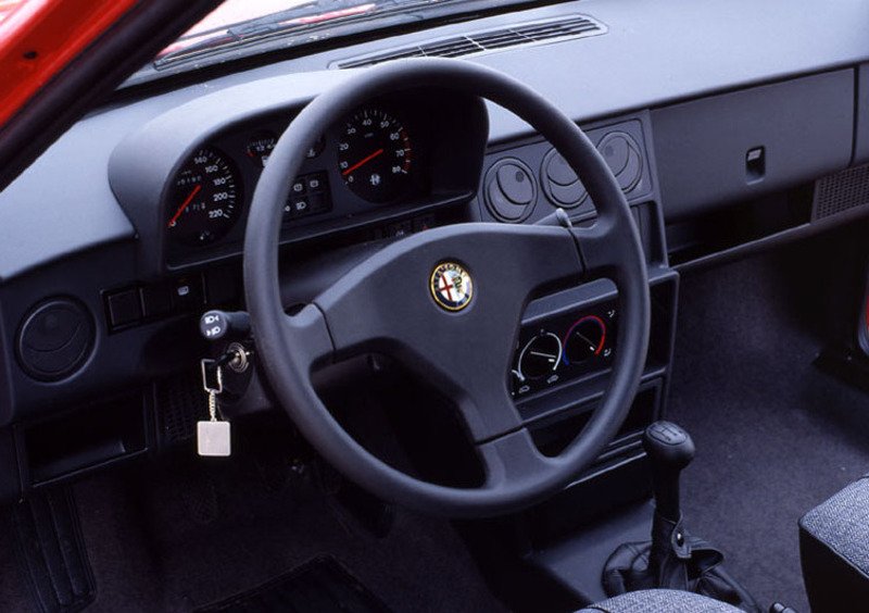 Alfa Romeo 33 (1983-95) (4)