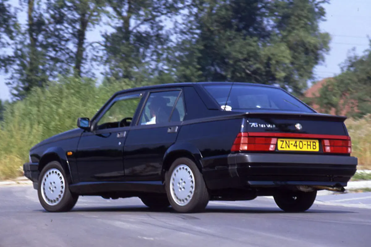 Alfa Romeo 75 (1985-94) (2)