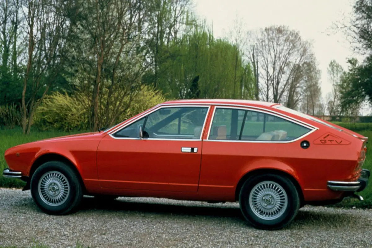 Alfa Romeo Alfetta GTV 2.0 (3)