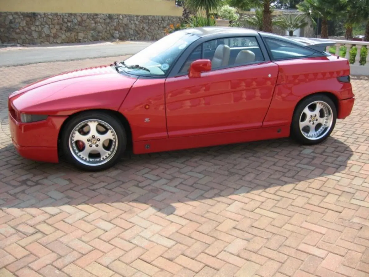 Alfa Romeo SZ/RZ Coupé (1989-96) (3)