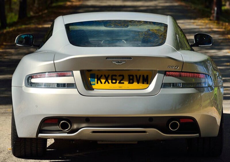 Aston Martin DB9 2ª serie (2013-17) (6)