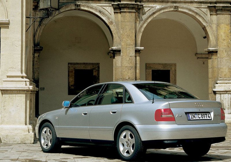 Audi A4 (1994-00) (3)