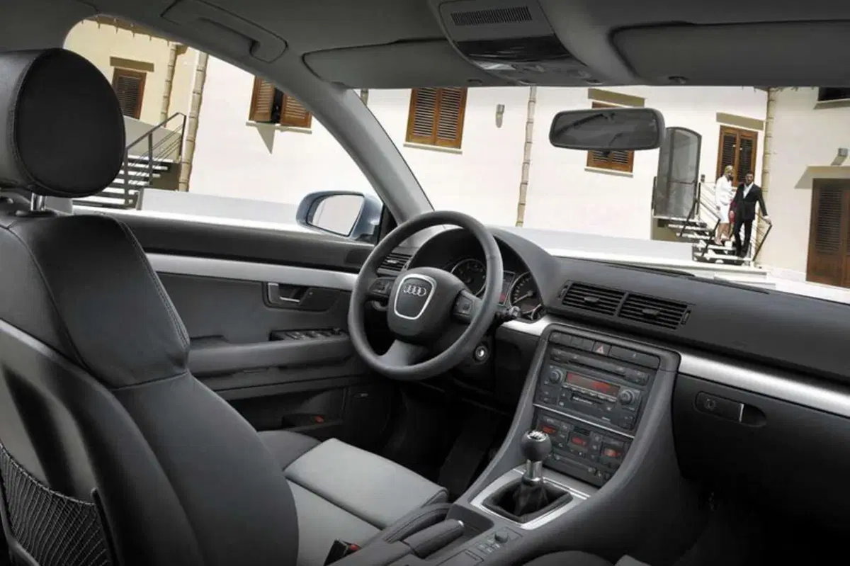 Audi A4 (2004-07) (5)