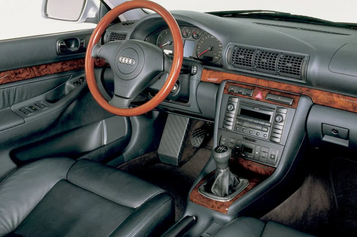 Audi A4 Avant (1996-01) (5)