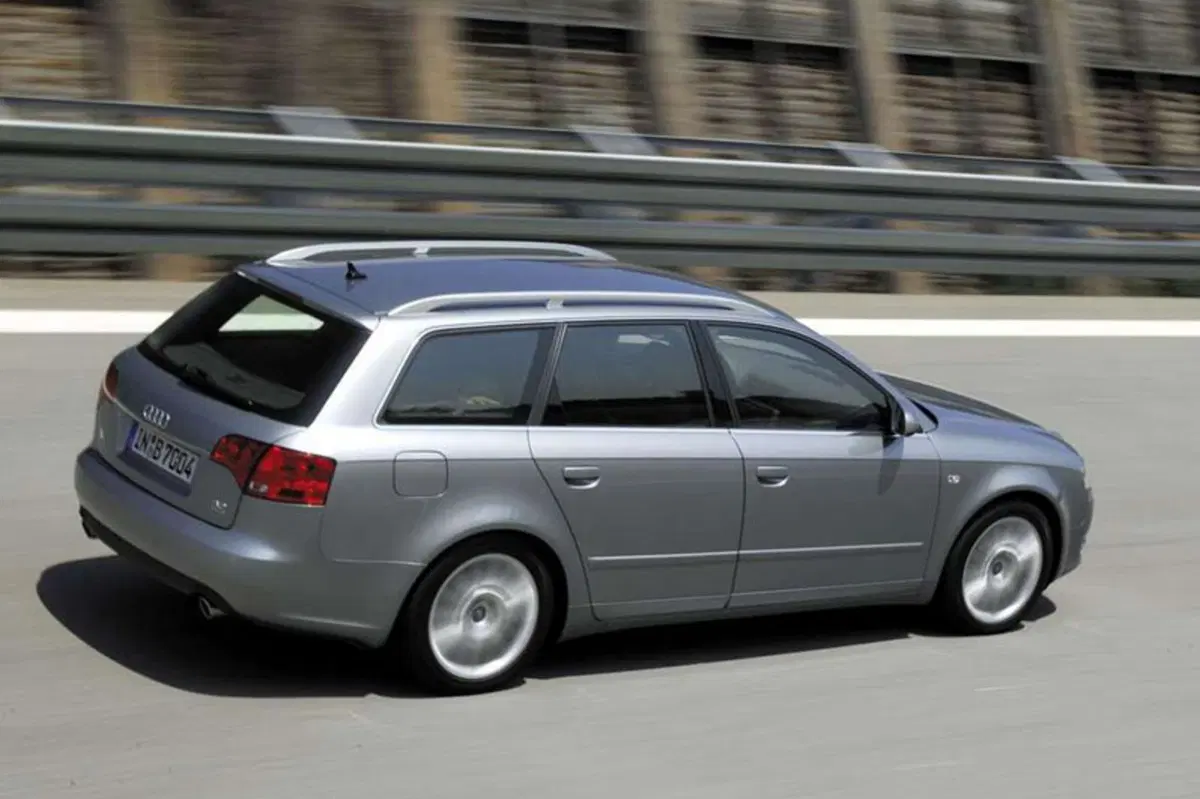 Audi A4 Avant (2004-08) (3)