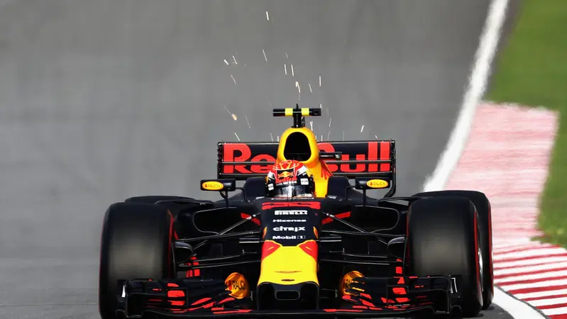F1, GP Malesia 2017: vince Verstappen. Quarto Vettel
