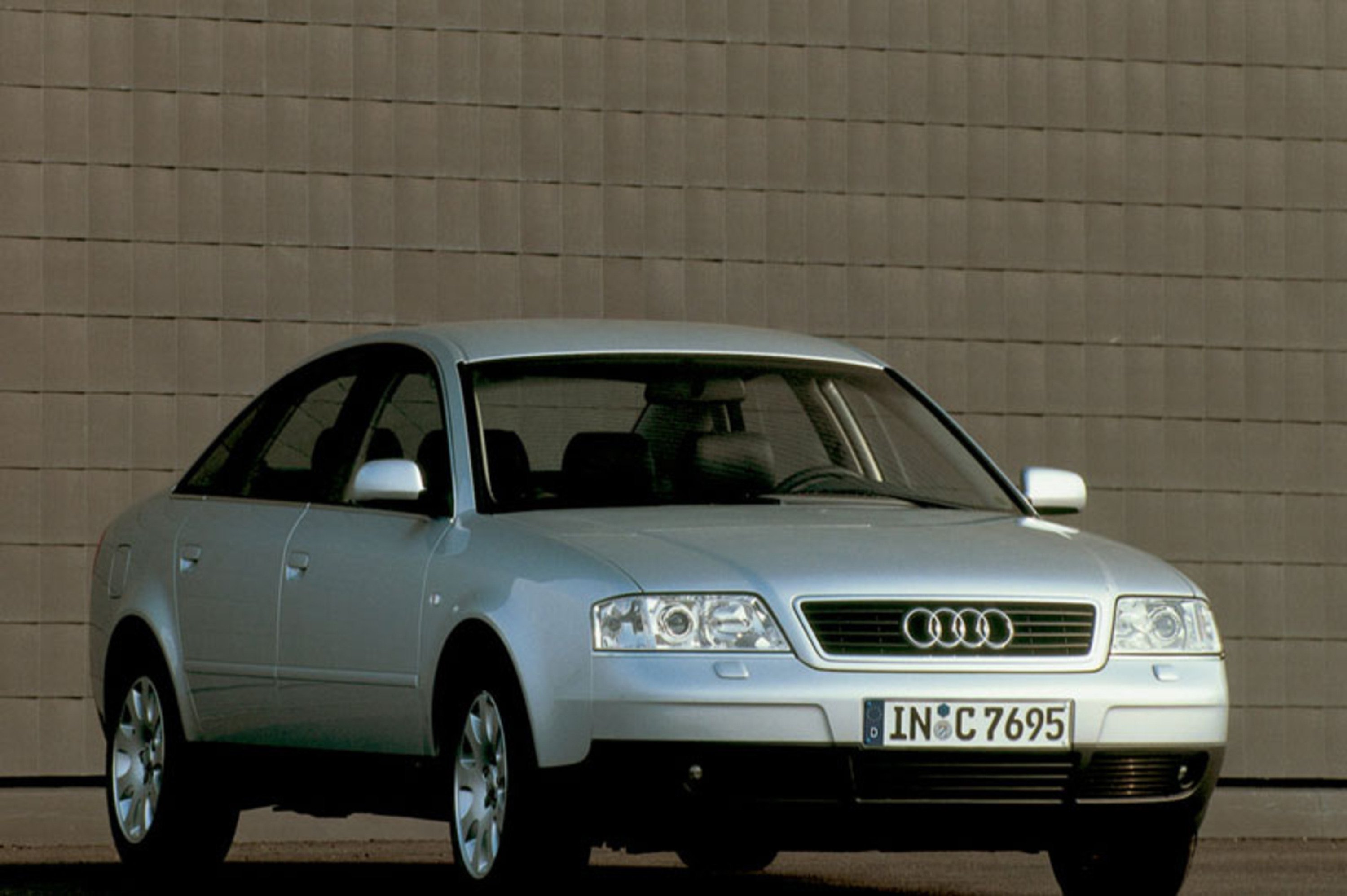 Audi A6 (1997-04)