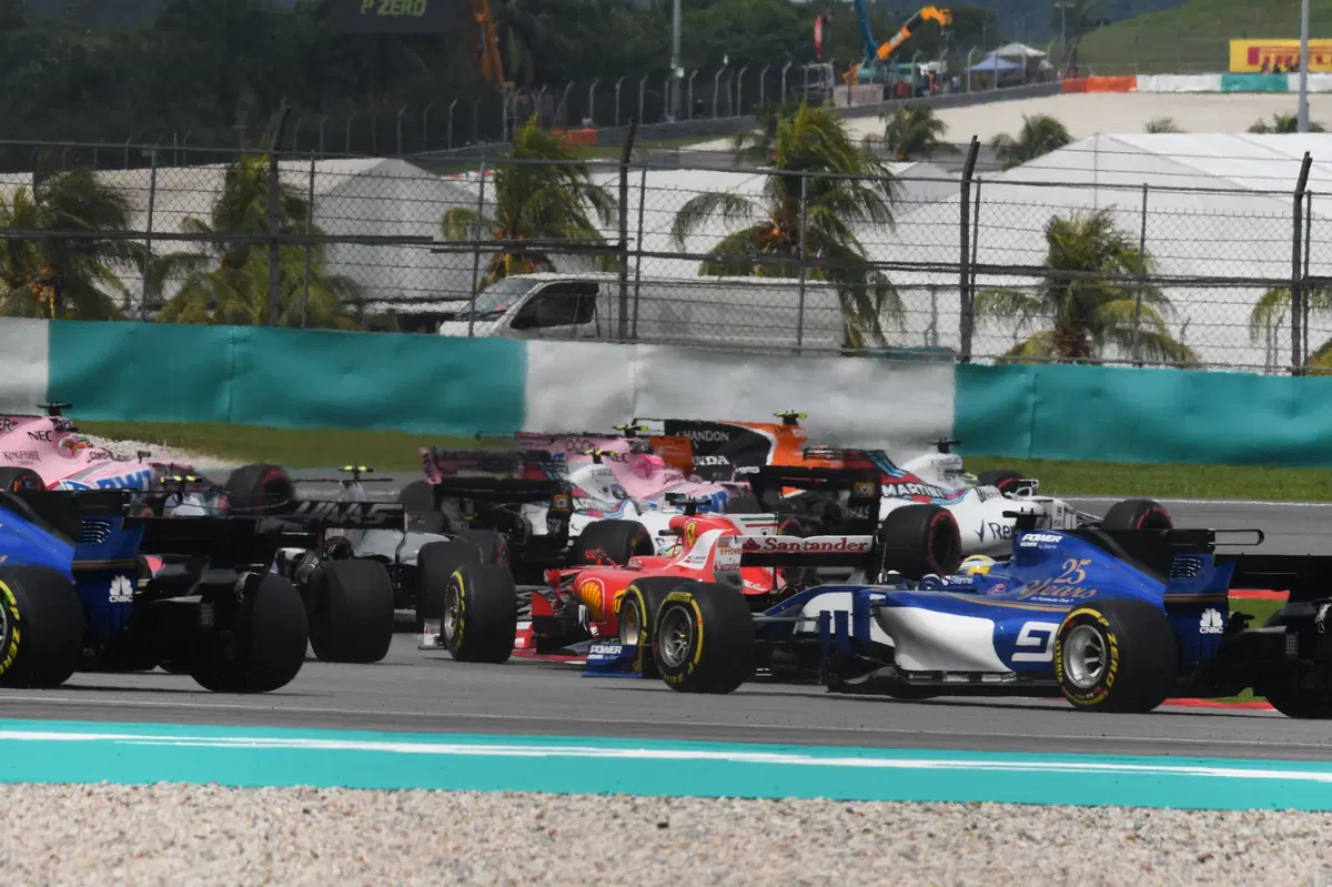 F1, GP Malesia 2017: vince Verstappen. Quarto Vettel (33)
