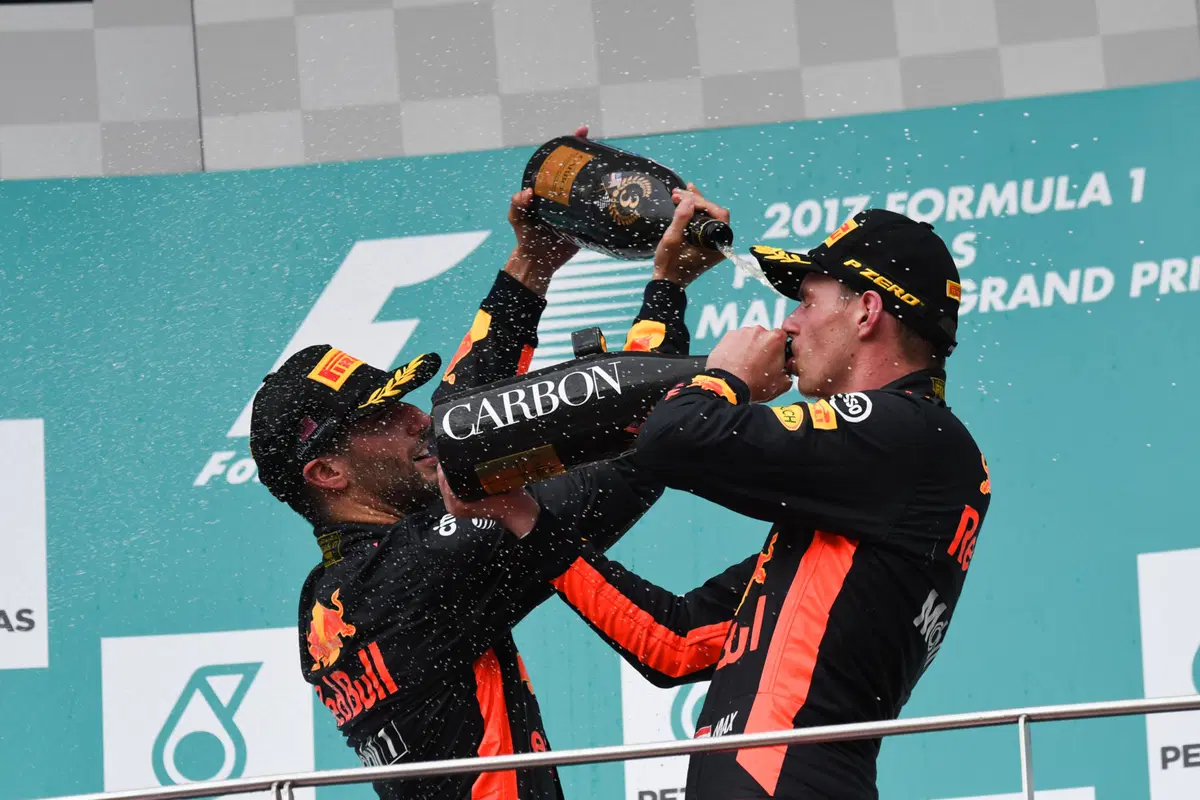 F1, GP Malesia 2017: vince Verstappen. Quarto Vettel (59)