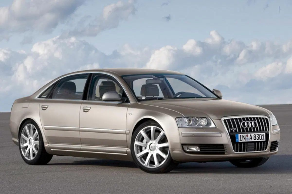 Audi A8 L 6.0 W12 quattro tiptronic