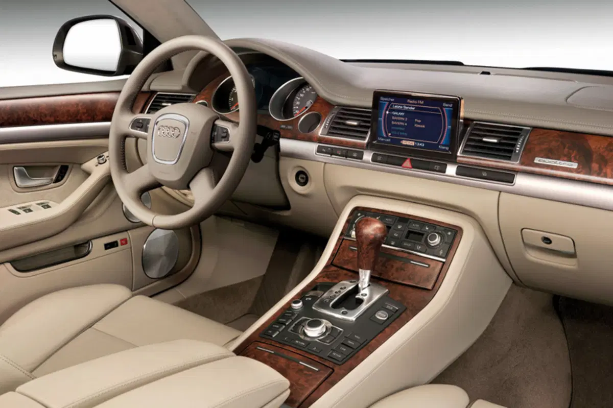 Audi A8 (2002-10) (4)