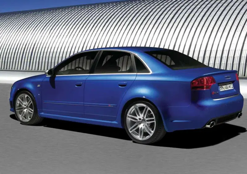 Audi RS 4 (2005-07) (2)