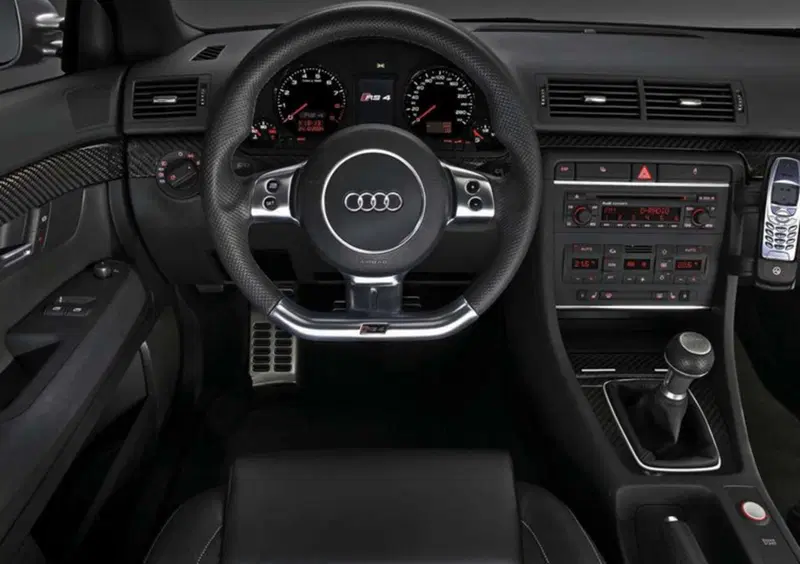 Audi RS 4 (2005-07) (4)