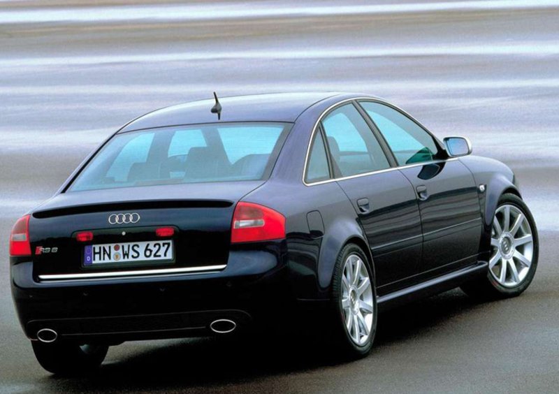 Audi RS 6 (2002-04) (2)