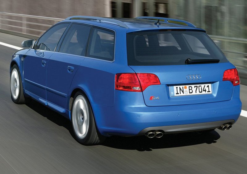 Audi S4 Avant (2004-08) (3)