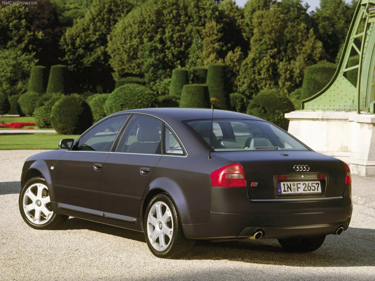 Audi S6 (1999-04) (3)