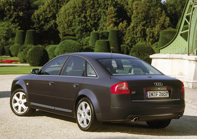 Audi S6 (1999-04) (3)