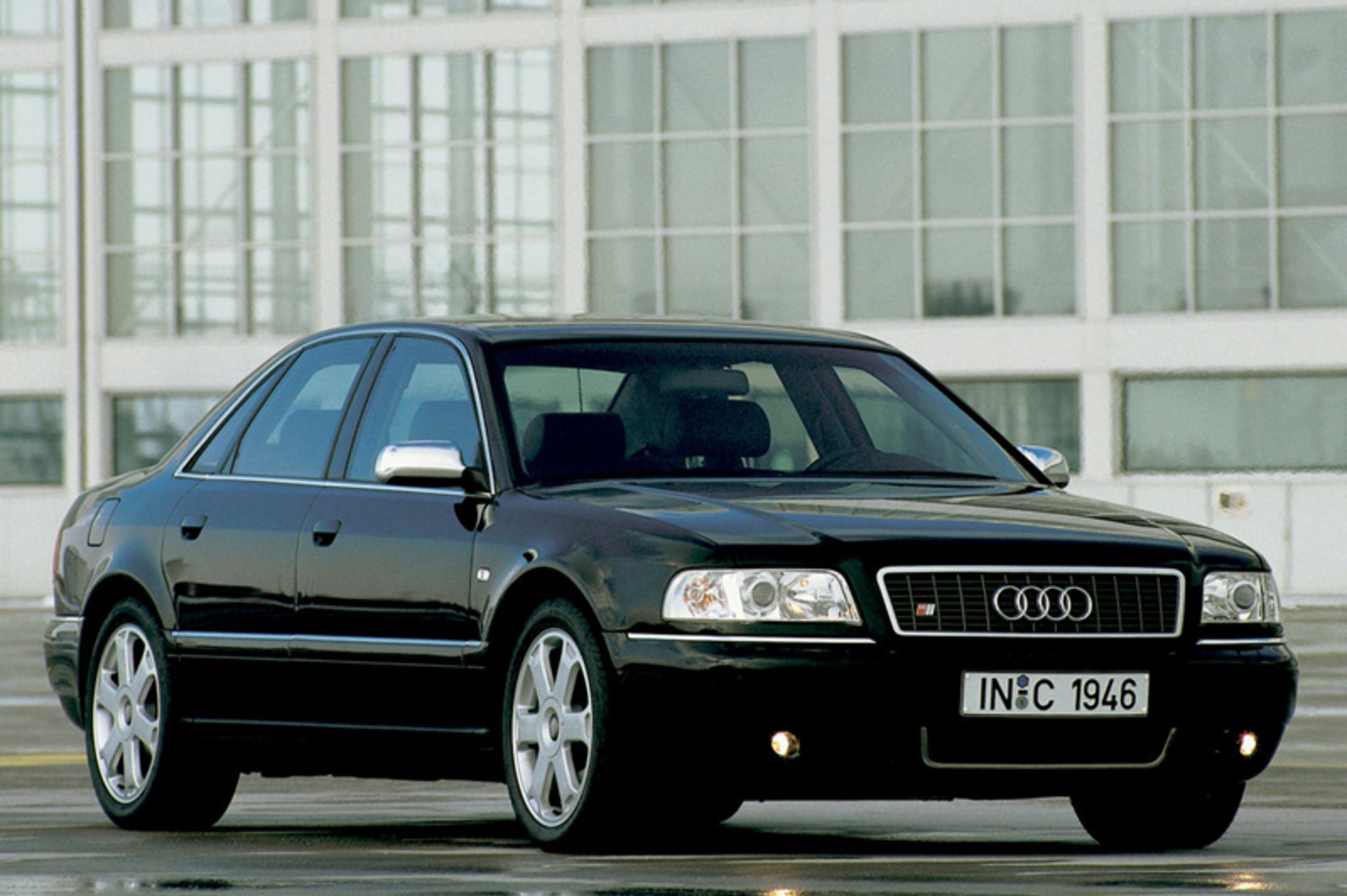 Audi S8 (1996-02)