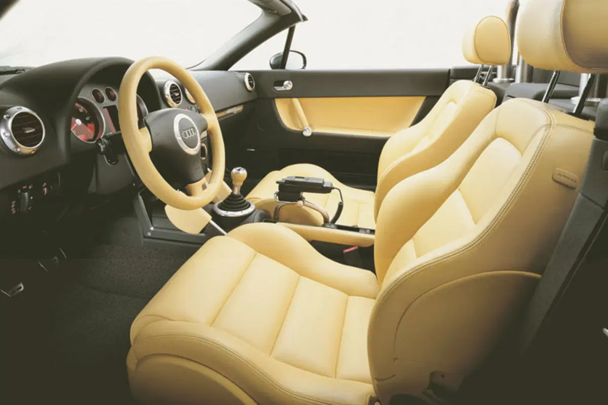 Audi TT Cabrio (1999-06) (5)