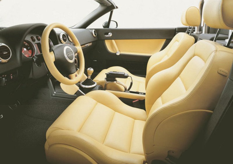 Audi TT Cabrio (1999-06) (5)