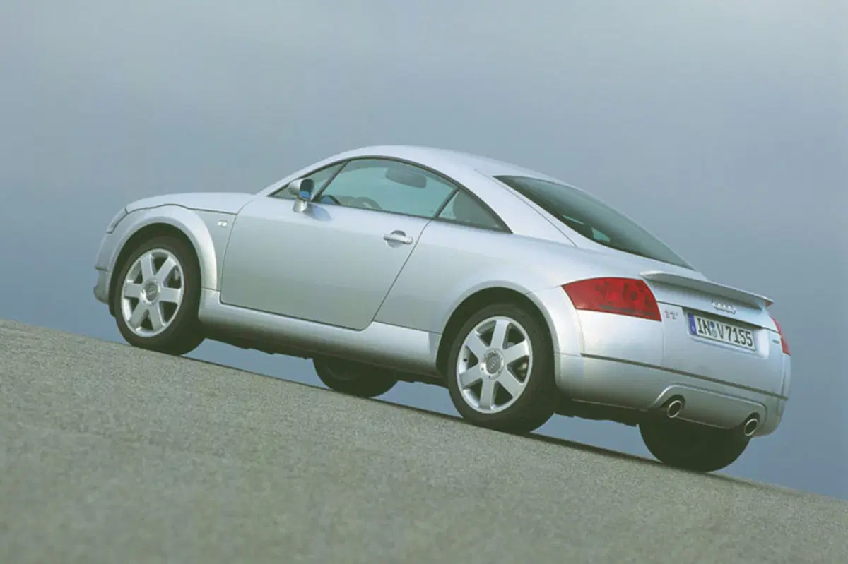 Audi TT Coupé 1.8 T 20V 163 CV cat (4)