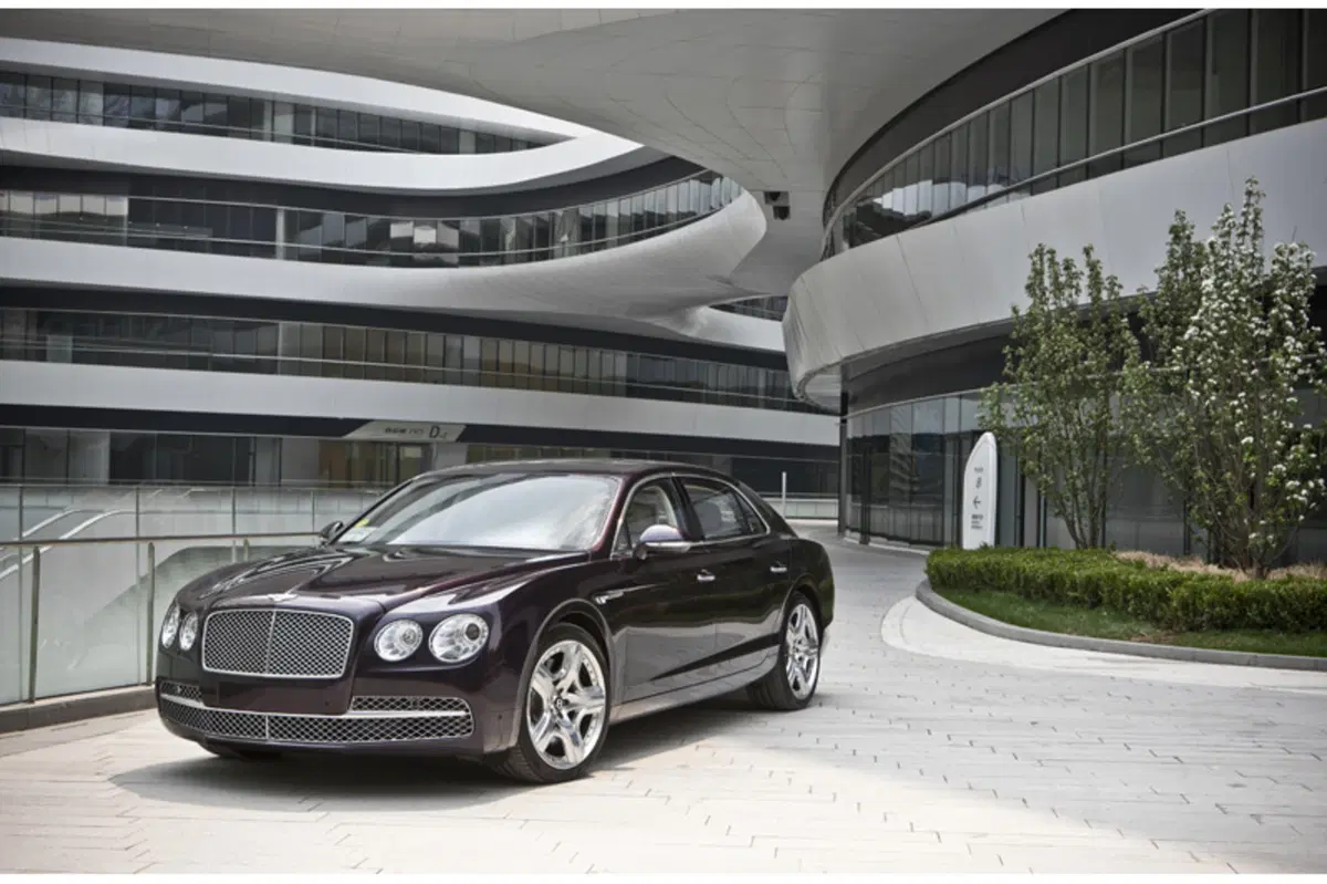 Bentley Flying Spur Spur 2.9 V6 hybrid auto (41)